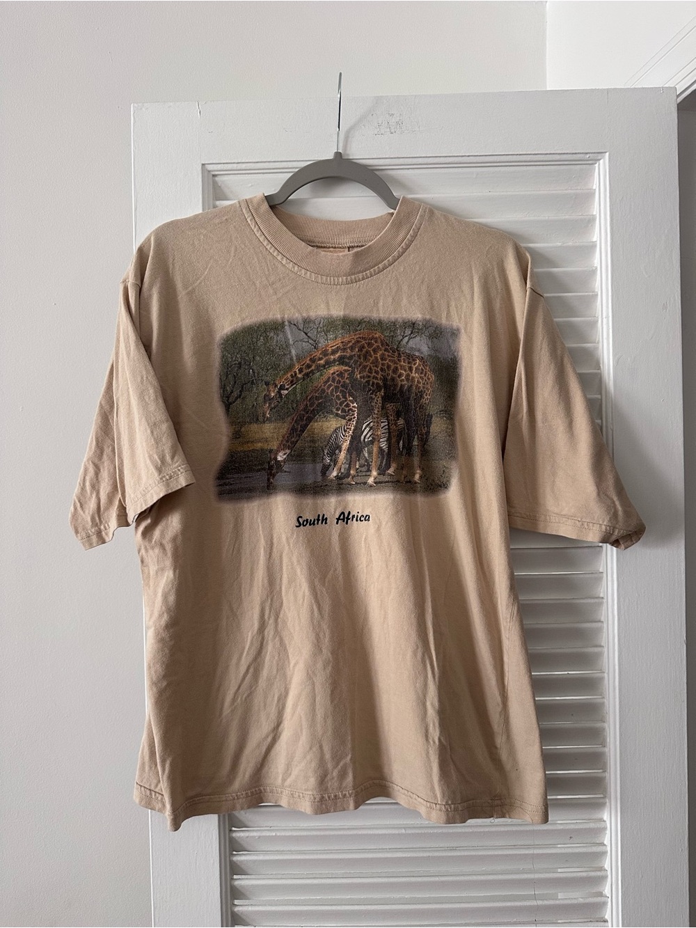 Vintage style African Impressions “South Africa” Giraffe & Zebra Graphic Tee - K